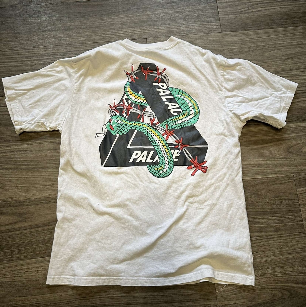 Palace Hesh Mitt Fresh Tee-Shirt